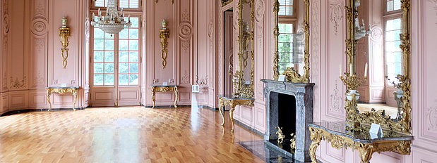 Guided Palace Tour in english.img